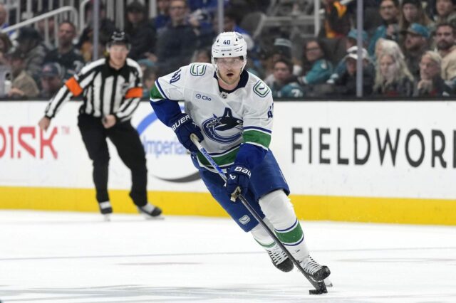 Vancouver Canucks vs. Utah Mammoth | Ukážka hry, projekcia a kurzy
