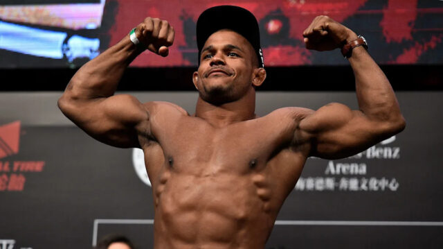 Veterán UFC zatknutý so 102 kilogramami kokaínu, inými drogami a Download app from appStore