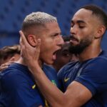 Veteránska dvojica je bližšie k odchodu Manchestru United