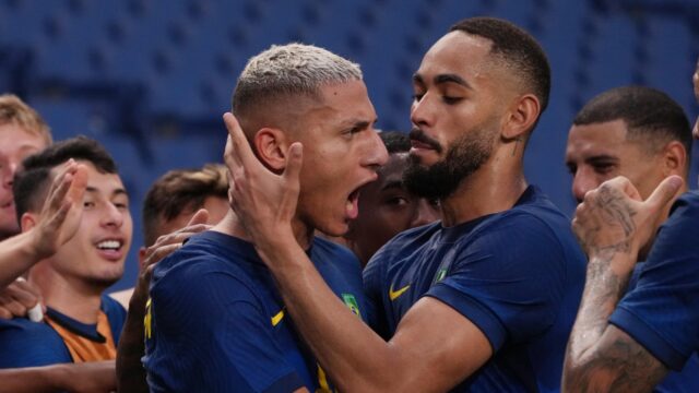 Veteránska dvojica je bližšie k odchodu Manchestru United
