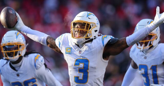 Veteránske líderstvo v popredí nárastu Chargers na konci sezóny
