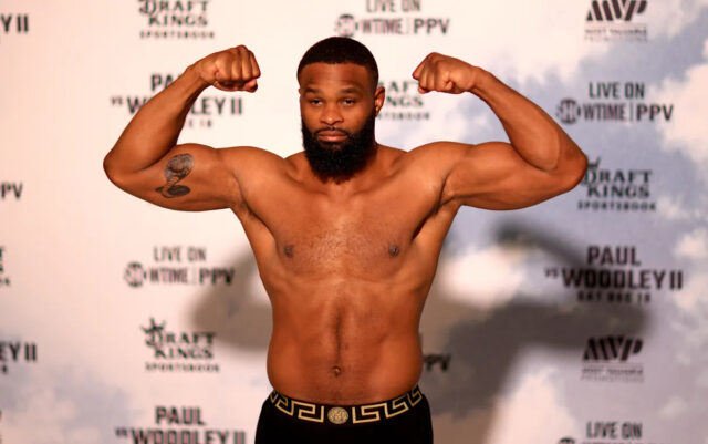 Video výsledkov váženia Jake vs. Joshua: Tyron Woodley ťažší ako Download app from appStore