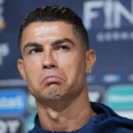 Cristiano Ronaldo sa pozerá