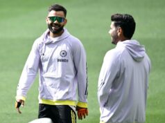 Virat Kohli sa baví s hráčmi z Južnej Afriky v tímovom hoteli pred IND vs SA 2025 3. ODI (sledovať) Virat Kohli sa baví s hráčmi z Južnej Afriky v tímovom hoteli pred IND vs SA 2025 3. ODI (sledovať)