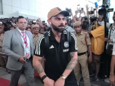 Virat Kohli sa stal davom na letisku v Bengaluru po ohromujúcich úderoch v Vijay Hazare Trophy 2025-26 (sledovať) Virat Kohli sa stal davom na letisku v Bengaluru po ohromujúcich úderoch v Vijay Hazare Trophy 2025-26 (sledovať)