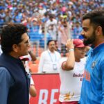 Virat Kohli sa vyrovná úžasnému míľniku Sachina Tendulkara počas 131-násobného úderu vo VHT 2025-26