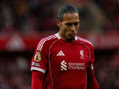 Virgil van Dijk si v hlasovaní o cenu pre najlepšieho hráča FIFA vybral spoluhráča z Liverpoolu pred neskorším víťazom Ousmane Dembele. Virgil van Dijk si v hlasovaní o cenu pre najlepšieho hráča FIFA vybral spoluhráča z Liverpoolu pred neskorším víťazom Ousmane Dembele.