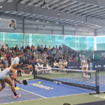 Bratsko-sesterský tím JW a Jorja Johnson (vpravo) sa sobotňajším víťazstvom nad Gabrielom Tardiom a Jessie Irvineovou dostal do finále zmiešanej štvorhry.