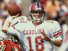 Vo veku 52 rokov zomrela futbalová legenda Južnej Karolíny Steve Taneyhill Vo veku 52 rokov zomrela futbalová legenda Južnej Karolíny Steve Taneyhill