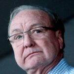 Vo veku 79 rokov zomrel bývalý majiteľ FC Liverpool, Texas Rangers a Dallas Stars Tom Hicks