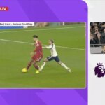 Vyhlásenie Premier League Match Center, keď Xavi Simons odišiel po hororovom zákroku