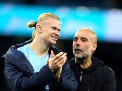 Výkop Erlinga Haalanda na šéfa Man City Pepa Guardiolu s príspevkom na Štedrý deň – „Všetko dobré!“ Tréner Manchestru City Pep Guardiola a Erling Haaland