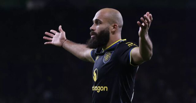 Výrečná odpoveď Bryana Mbeuma, keď hviezdy Man Utd čelia neistote Bryan Mbeumo počas zápasu Premier League medzi Wolverhampton Wanderers a Manchestrom United v Molineux.