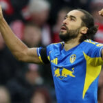 Angličan Dominic Calvert-Lewin oslavuje druhý gól svojho tímu počas kvalifikačného zápasu na MS 2022 v Katare medzi Anglickom a San Marínom.