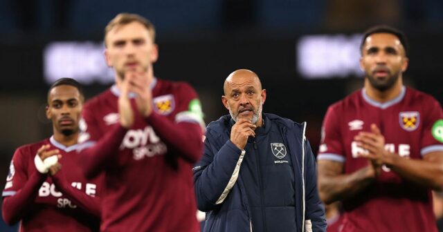 West Ham je námesačný k zostupu - a fanúšikovia presne West Ham je námesačný smerom k zostupu