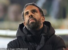 Wilfried Nancy trvá na tom, že je stále tým správnym mužom pre prácu Keltov… napriek tomu, že nahnevaní fanúšikovia skandovali, aby išiel po štvrtej porážke v rade ako manažér Wilfried Nancy hľadá inšpiráciu, keď Celtic prepadne už štvrtou porážkou v rade