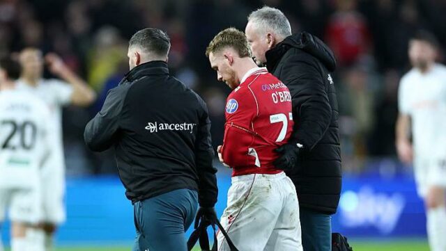 Wrexham je nešťastný z toho, že O'Brien čelí prepúšťaniu Wrexham je nešťastný z toho, že O'Brien čelí prepúšťaniu