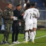 Xabi Alonso hovorí o svojom vrúcnom objatí s Viníciusom Jr.