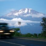 Záchranný vrtuľník havaroval a na tanzánijskej hore Kilimandžáro zahynulo päť ľudí | Správy o doprave