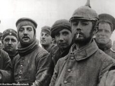 Začiatok v Zemi nikoho: Kto vyhral na Vianoce futbalový zápas medzi Britániou a Nemeckom počas prvej svetovej vojny? Britskí a nemeckí vojaci zložili zbrane a v roku 1914 sa spojili, aby dosiahli jedinečné vianočné prímerie