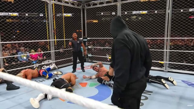 Záhadný útočník WarGames je z minulej frakcie WWE, hovorí jeden z jej členov
