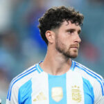 Záujem Barcelony o 28-ročného obrancu Premier League možno vysledovať už od roku 2018