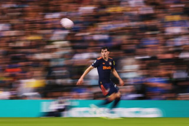 Zdá sa, že Manchester City získal svojho preferovaného pravého obrancu, aby doplnil tím Pepa Guardiolu
