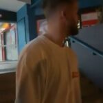 Na internete sa objavilo video, na ktorom je anglický pálkar Ben Duckett zrejme opitý v Austrálii