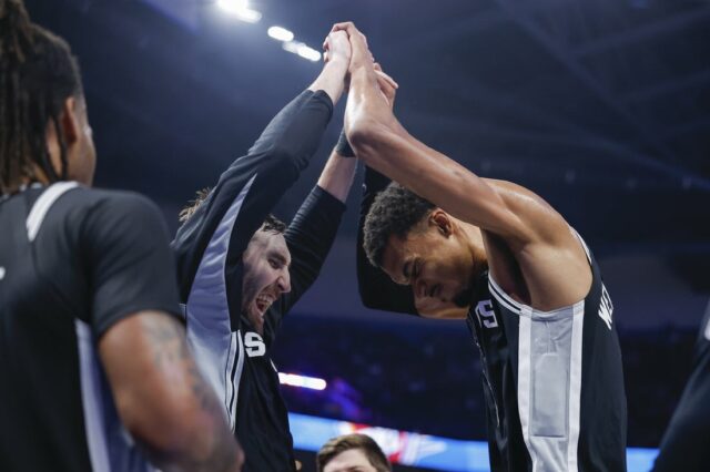 NBA: San Antonio Spurs v Oklahoma City Thunder
