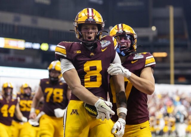 Zhrnutie mísy: Minnesota štípe Nové Mexiko v OT Futbal NCAA: Ohodnoťte Bowl-Minnesota vs Nové Mexiko