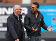 Zoznámte sa s nepravdepodobnými odborníkmi Ryana Reynoldsa na prestupy z Wrexhamu – vrátane prepadáku Premier League Režisér Wrexhamu Shaun Harvey a spolumajiteľ Ryan Reynolds.