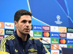 Zranenia Arsenalu poskytujú príležitosť v Lige majstrov, keďže Mikel Arteta načrtáva naliehavú potrebu Tréner Arsenalu Mikel Arteta sa zúčastňuje tlačovej konferencie na Jan Breydelstadion.