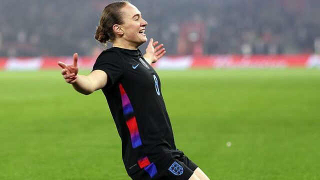 „Ako keby vyhrala Ligu majstrov“ – Kendallov špeciálny večer Lucia Kendall hrá za Southampton