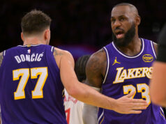 „Luka je preceňovaný“ – Skip Bayless rozpútal štipľavé chrapúnstvo o LeBronovi Jamesovi, zatiaľ čo tréner Lakers dostal do boja proti defenzívnym bojom logo pochodového šialenstva