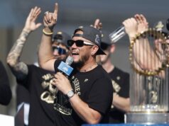 „MLB sa trasie“; “Jeden z neospevovaných hrdinov” logo pochodového šialenstva