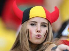 „Najsexi fanúšička“ na Svetovom pohári získala modelingovú zmluvu po tom, čo ju televízna kamera zbadala v dave Axelle Despiegelaere