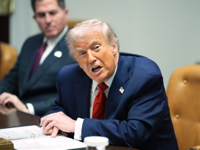 „On bude ďalší“: Donald Trump sa vyhráža kolumbijskému prezidentovi Gustavovi „On bude ďalší“: Donald Trump sa vyhráža kolumbijskému prezidentovi Gustavovi Petrovi | Správy Donalda Trumpa