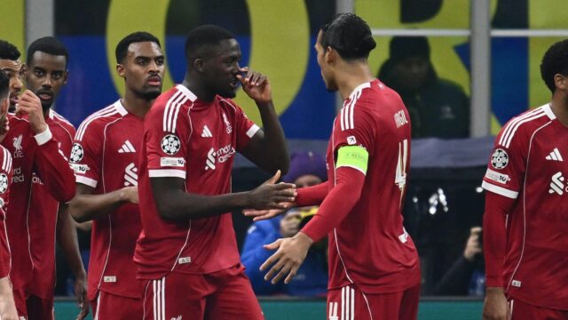 „Šokový zvrat“ Liverpoolu s „najväčšou zodpovednosťou“ podpísaním novej zmluvy je perfektný výsledok aj napriek zatracujúcim výkopom slotov
