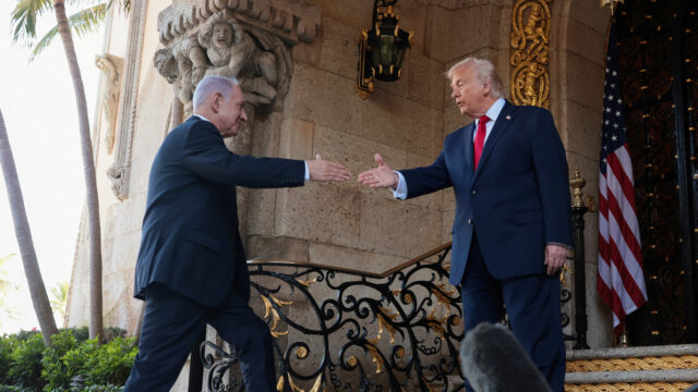 „Tvrdé susedstvo“: Trump hovorí, že prestavba Gazy sa začne čoskoro | Donald Trump
