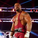 21-násobný šampión WWE odhaľuje najväčšiu chybu s Bronom Breakkerom