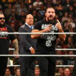 4 znamenia, že WWE sa chystá odstrániť Bron Breakkera z The Vision