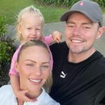 Lachie Neale a jeho manželka Jules sa rozišli po tom, čo ho údajne našli v kompromitujúcej pozícii s ich kamarátkou Tess Crosleyovou.