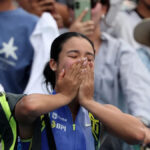 Filipínski fanúšikovia povzbudzujú Alexandra Eala v Melbourne Parku