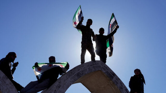 Ako sýrska armáda vytlačila jednotky vedené Kurdmi z územia bohatého na ropu | Sýrska vojna
