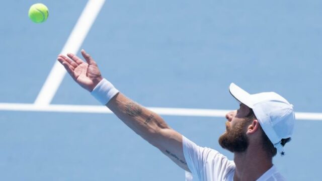 Aký vysoký je Corentin Moutet? Nepriateľ Carlosa Alcaraza z Australian Download app from appStore