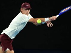 Alex de Minaur stále verí, že po odchode z Australian Open dokáže poraziť Alcaraz alebo Sinnera Foto od IZHAR KHAN / AFP cez Getty Images