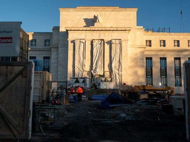 Americká centrálna banka drží úrokové sadzby stabilné napriek politickému tlaku | Obchodné a ekonomické správy
