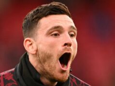 Andy Robertson sa po nahnevaných komentároch vydal na nepríjemné stretnutie v Tottenhame | Futbal | Šport Andy Robertson sa po nahnevaných komentároch vydal na nepríjemné stretnutie v Tottenhame | Futbal | Šport