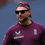 ECB sa nebude ponáhľať do veľkých rozhodnutí po porážke Anglicka Ashes v Austrálii, pričom práca hlavného trénera Brendana McCulluma sa zdá byť bezpečná, aspoň z krátkodobého hľadiska.