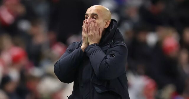 Pep Guardiola, manažér Manchestru City, reaguje počas zápasu Premier League medzi Sunderlandom a Manchestrom City